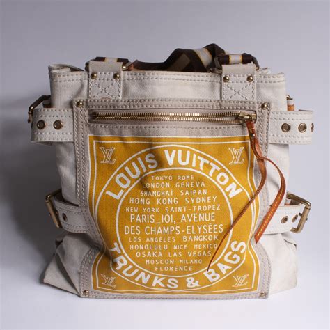 louis vuitton globe trotter bag|Louis Vuitton duffle bags.